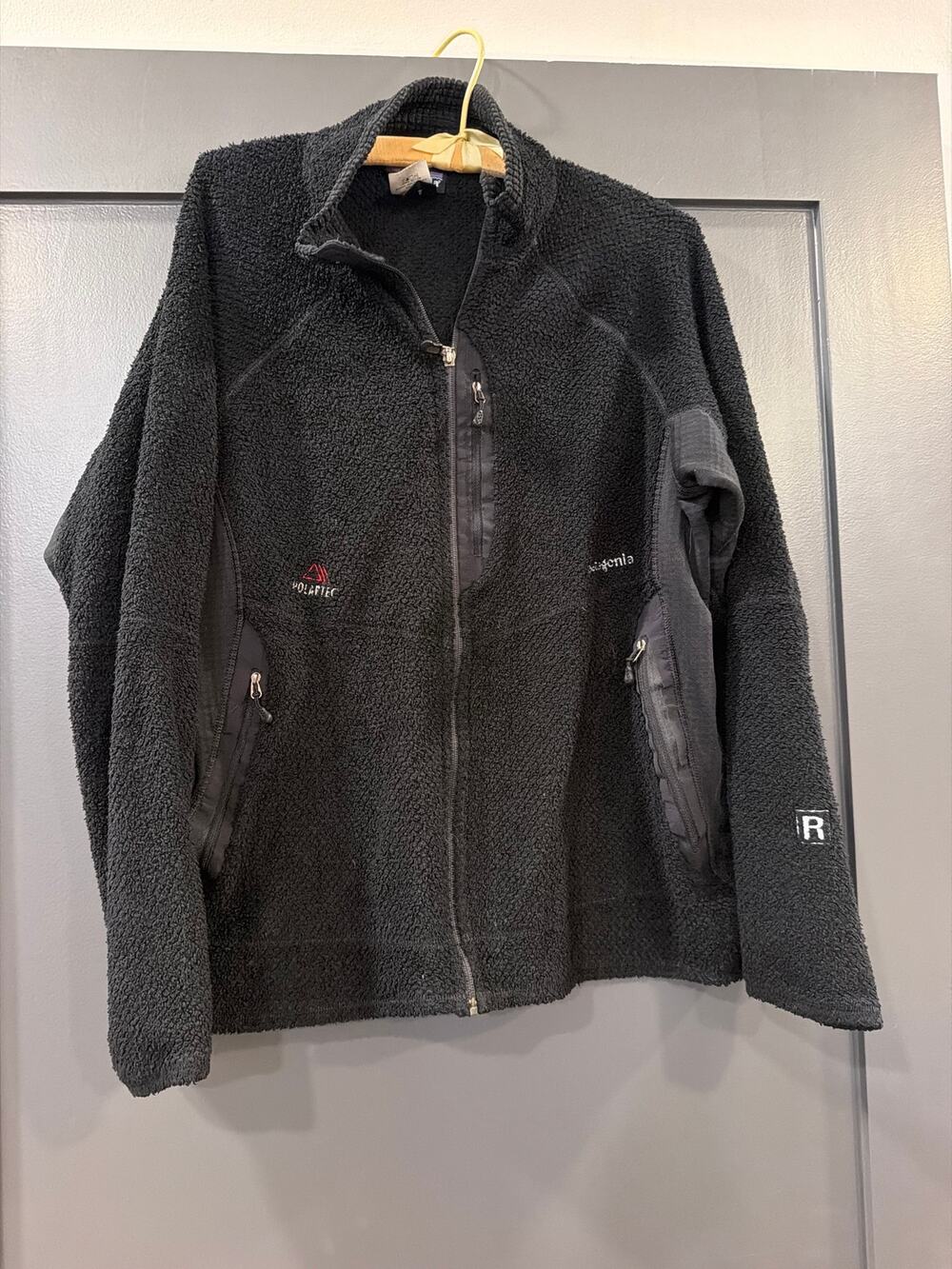 Patagonia® Worn Wear M's R2 Jacket